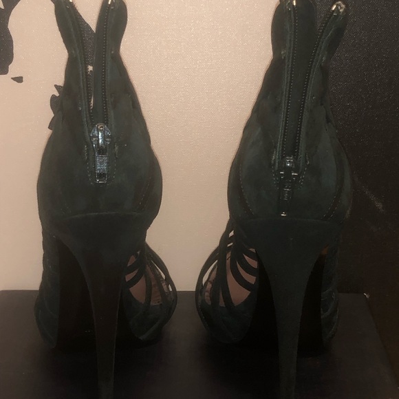 di Beatrice Suede Heels - Picture 7 of 7